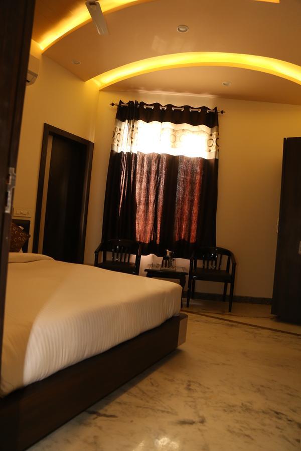 Hotel Delight Udaipur Ngoại thất bức ảnh